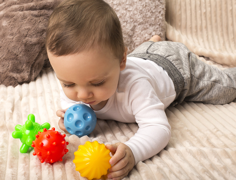 zabawki sensoryczne dla niemowląt